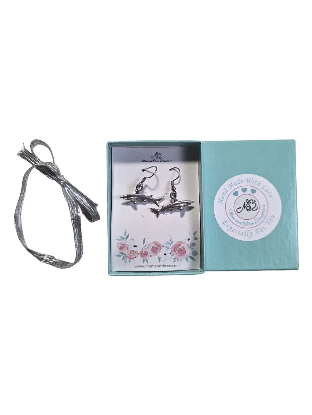Mom and Three Daughters Shark Charm Earrings Silver Pewter Women Ocean NIB